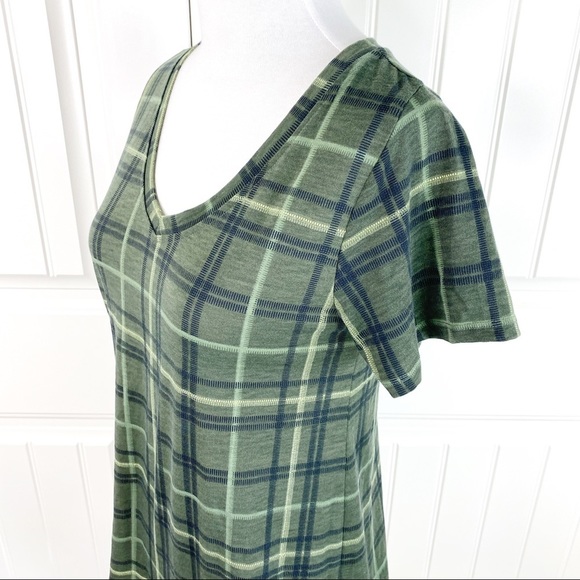 LuLaRoe Plaid V-Neck Short Sleeve Christy Tee XS - Picture 2 of 4
